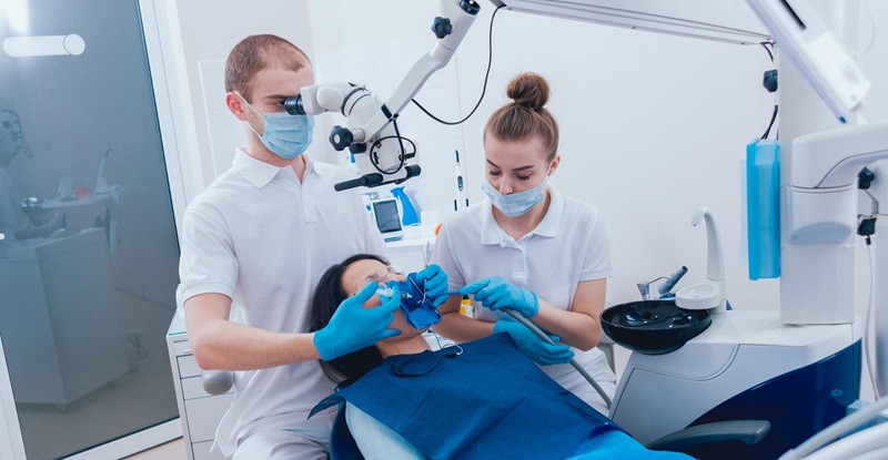 Similarities Between Endodontists and Periodontists
